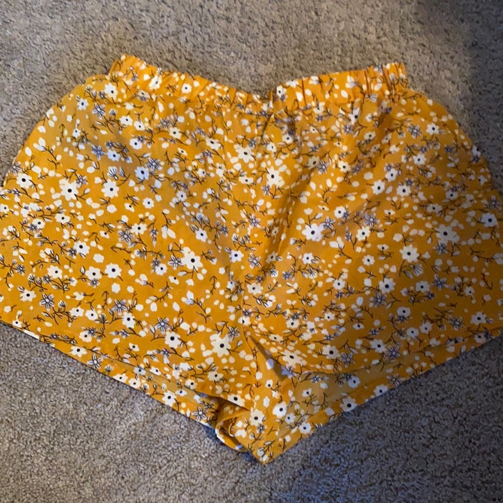 High waisted flow shorts